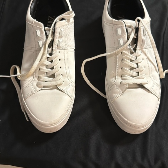 Zara Men's White Sneakers - Picture 2 of 16